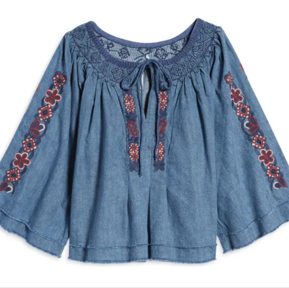 Free People Beautiful Brand New Top. NWT.